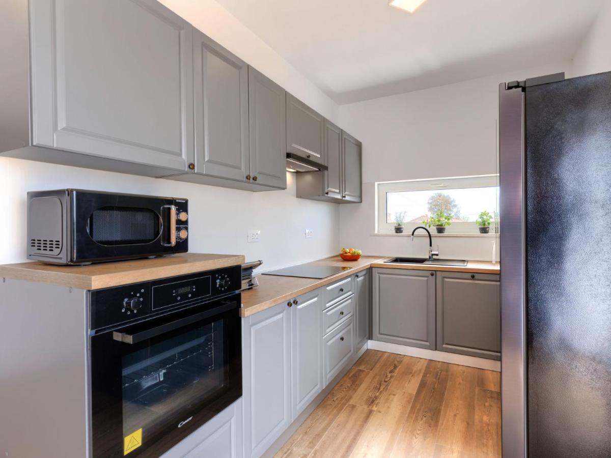 Holiday Home Villa Dora By Interhome Pola Esterno foto