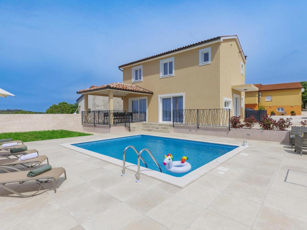 Holiday Home Villa Dora By Interhome Pola Esterno foto