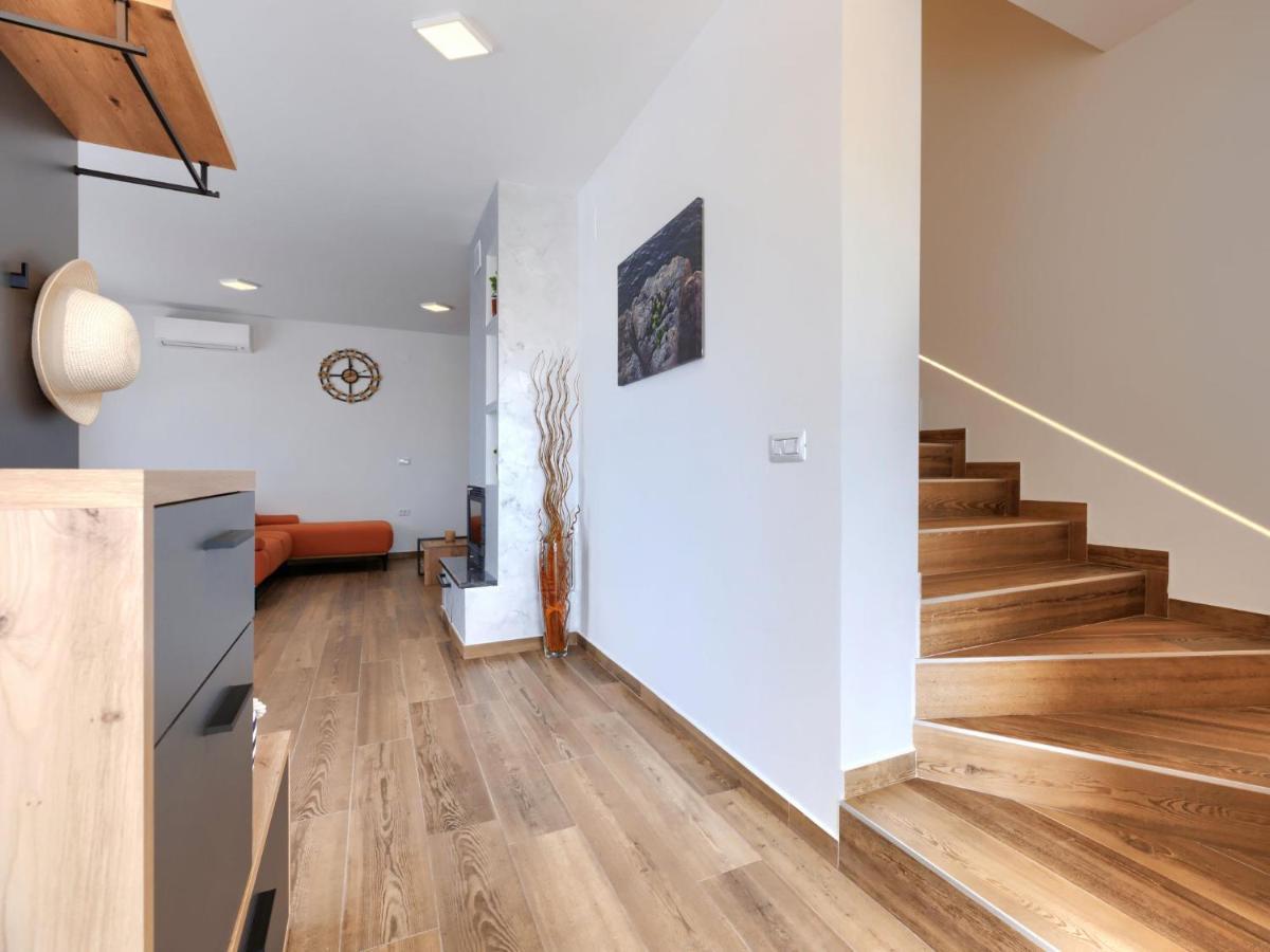 Holiday Home Villa Dora By Interhome Pola Esterno foto