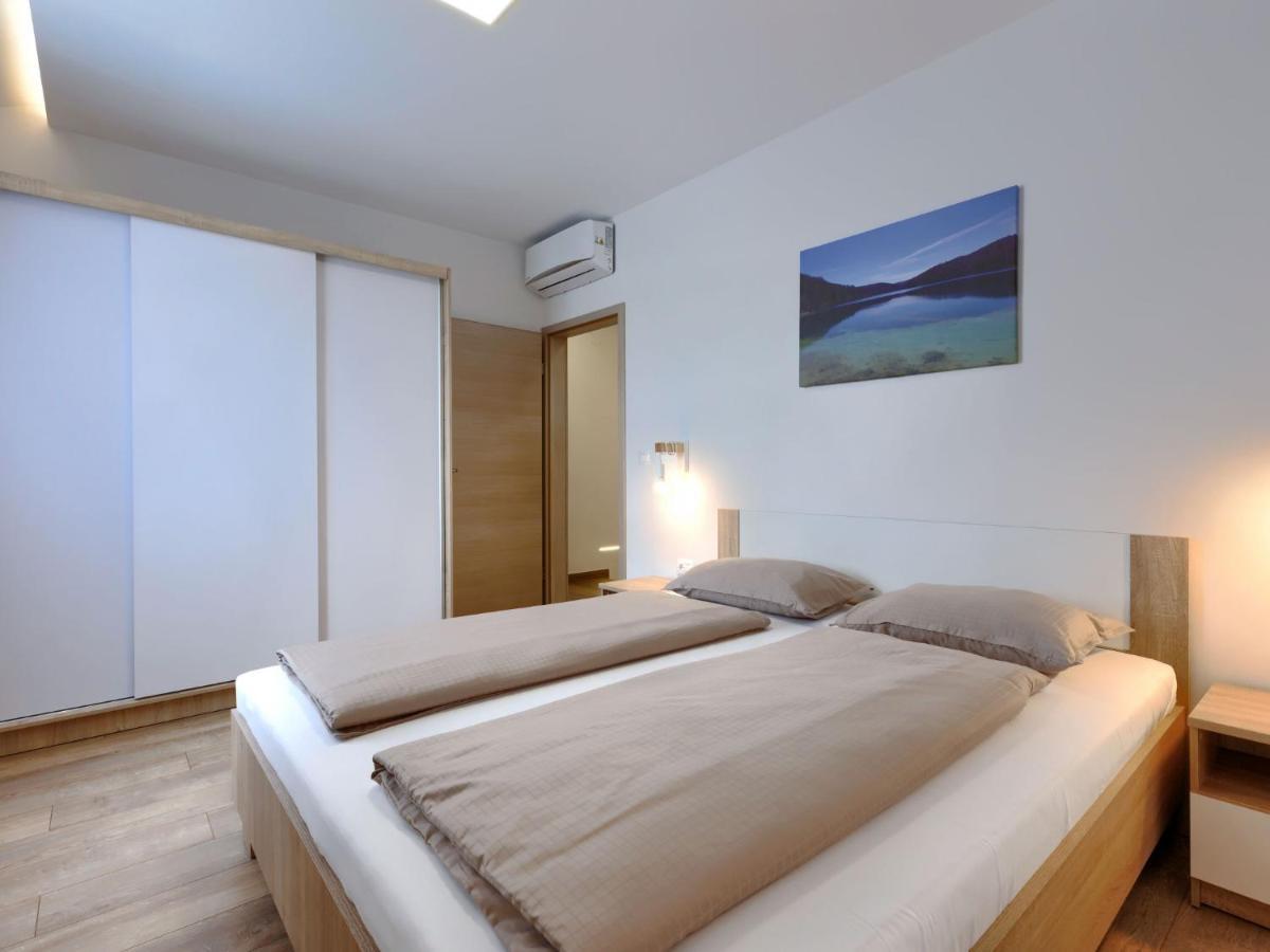 Holiday Home Villa Dora By Interhome Pola Esterno foto